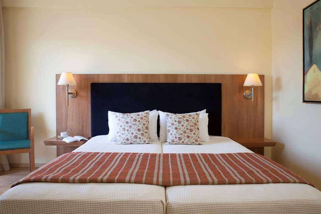 Ramada By Wyndham, Athens Club Attica Riviera Hotel Nea Makri Room photo