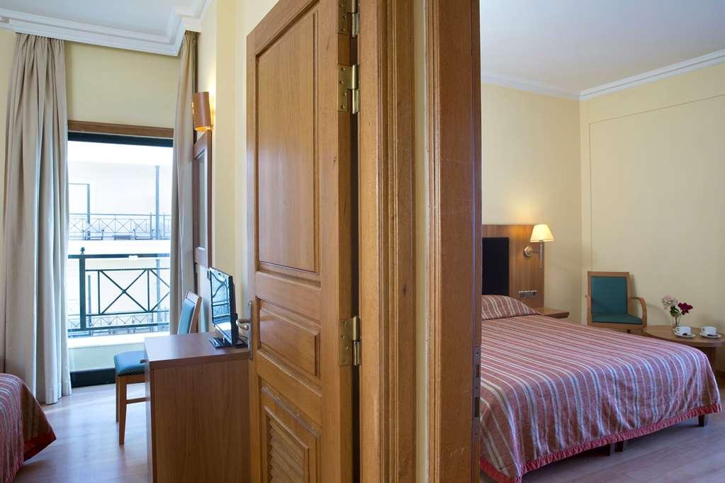 Ramada By Wyndham, Athens Club Attica Riviera Hotel Nea Makri Room photo