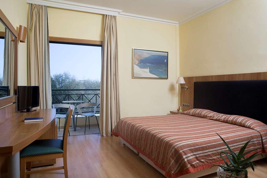 Ramada By Wyndham, Athens Club Attica Riviera Hotel Nea Makri Room photo