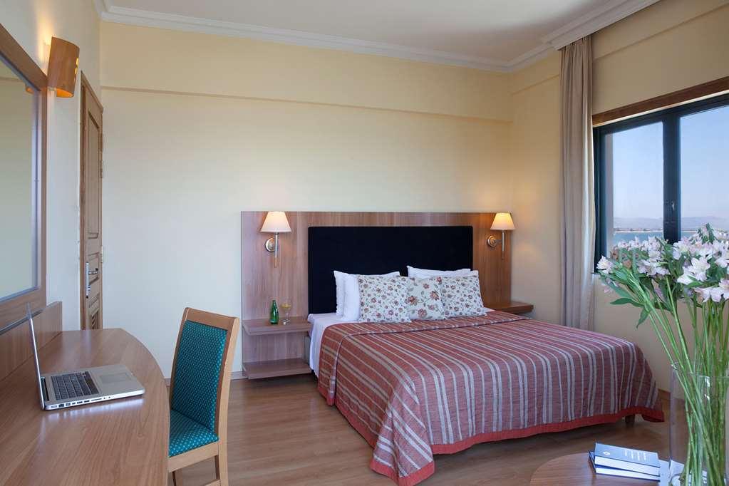 Ramada By Wyndham, Athens Club Attica Riviera Hotel Nea Makri Room photo