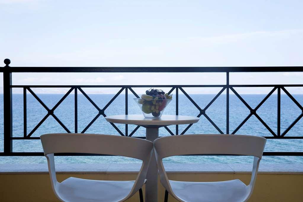 Ramada By Wyndham, Athens Club Attica Riviera Hotel Nea Makri Room photo