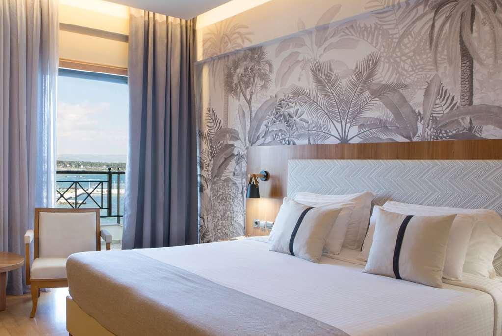 Ramada By Wyndham, Athens Club Attica Riviera Hotel Nea Makri Room photo