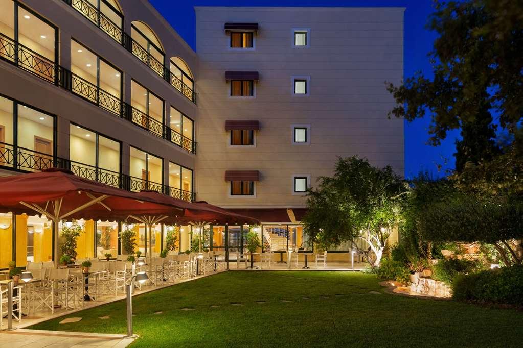 Ramada By Wyndham, Athens Club Attica Riviera Hotel Nea Makri Restaurant photo