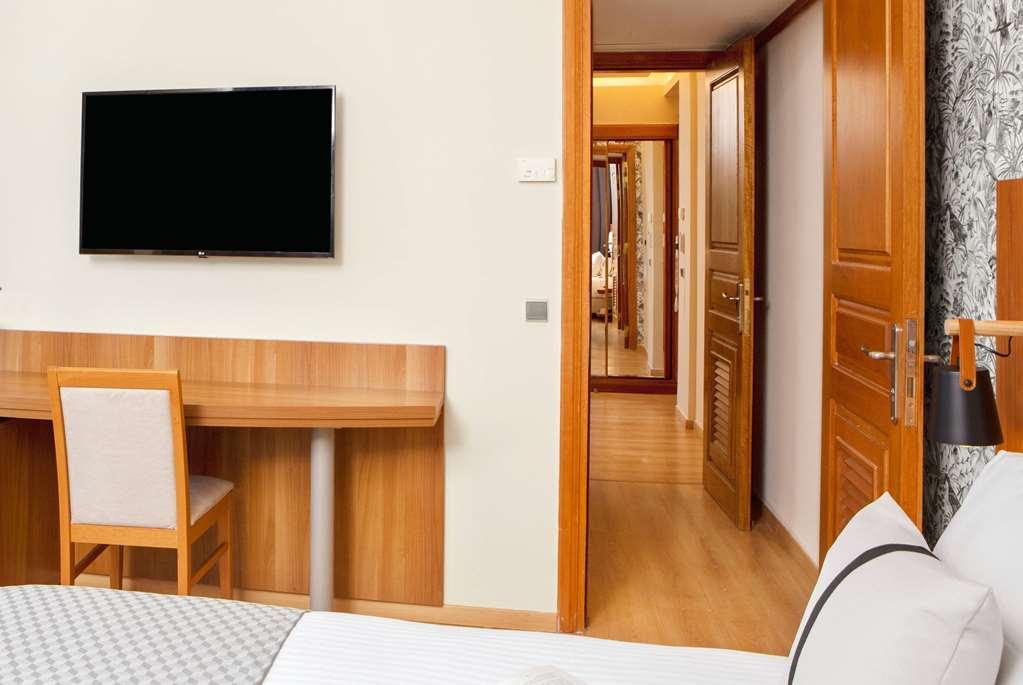 Ramada By Wyndham, Athens Club Attica Riviera Hotel Nea Makri Room photo